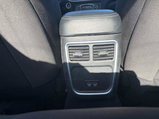Used 2022 Dodge Charger SXT image 17