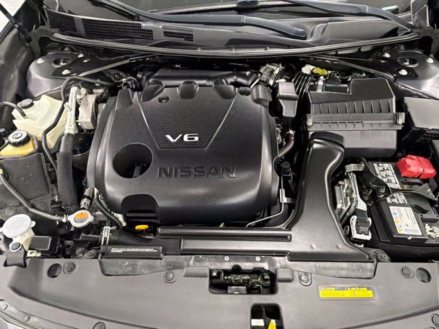 Used 2021 Nissan Maxima SR w/ Sport Mat Group FWD image 31