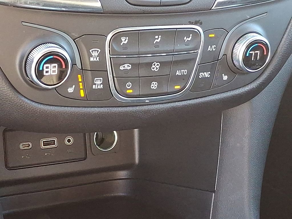 Used 2022 Chevrolet Equinox LT image 19