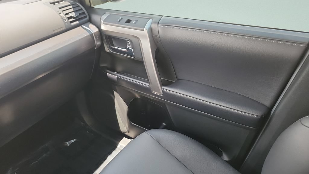 Used 2019 Toyota 4Runner SR5 Premium AWD/4WD image 13