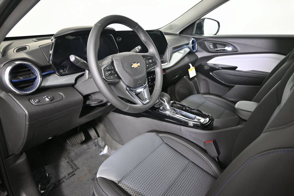 New 2026 Chevrolet Trax LT w/ Driver Confidence Package FWD image 22