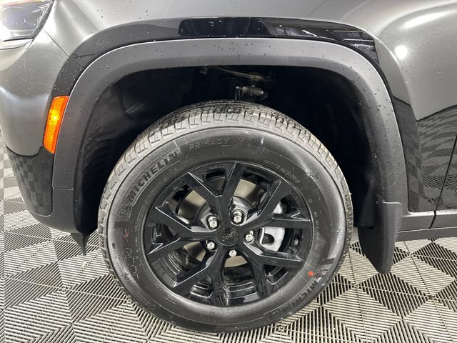 New 2026 Jeep Grand Cherokee Altitude AWD/4WD image 2