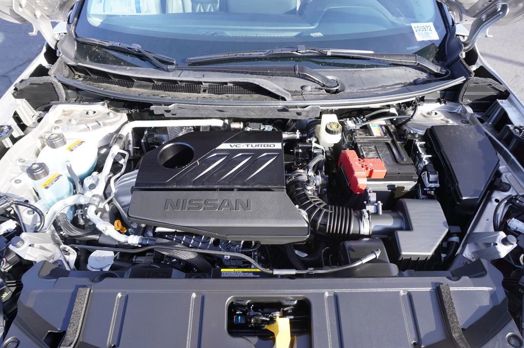 Certified 2025 Nissan Rogue Platinum image 7