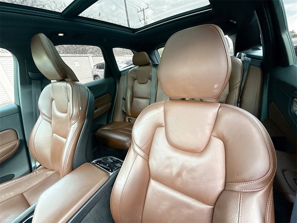 Used 2022 Volvo XC60 B5 Inscription w/ Advanced Package image 22