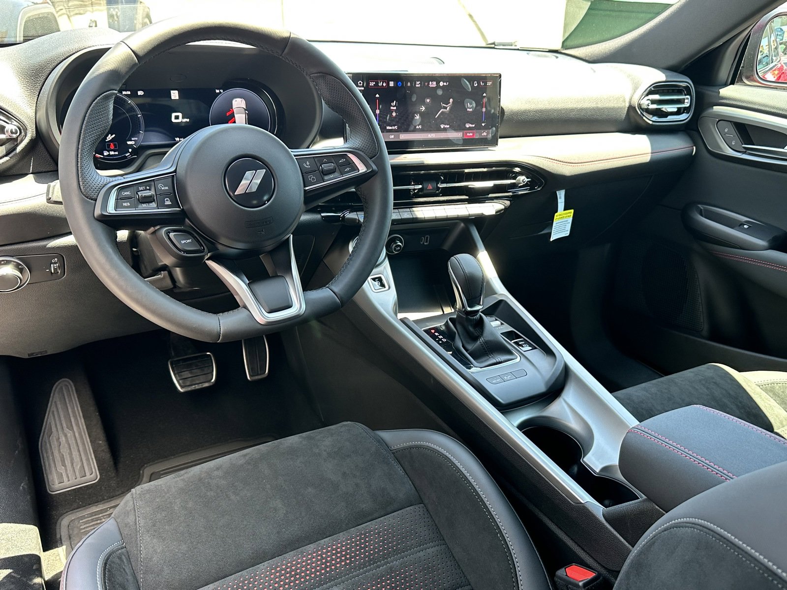 New 2023 Dodge Hornet GT w/ Track Pack image 19