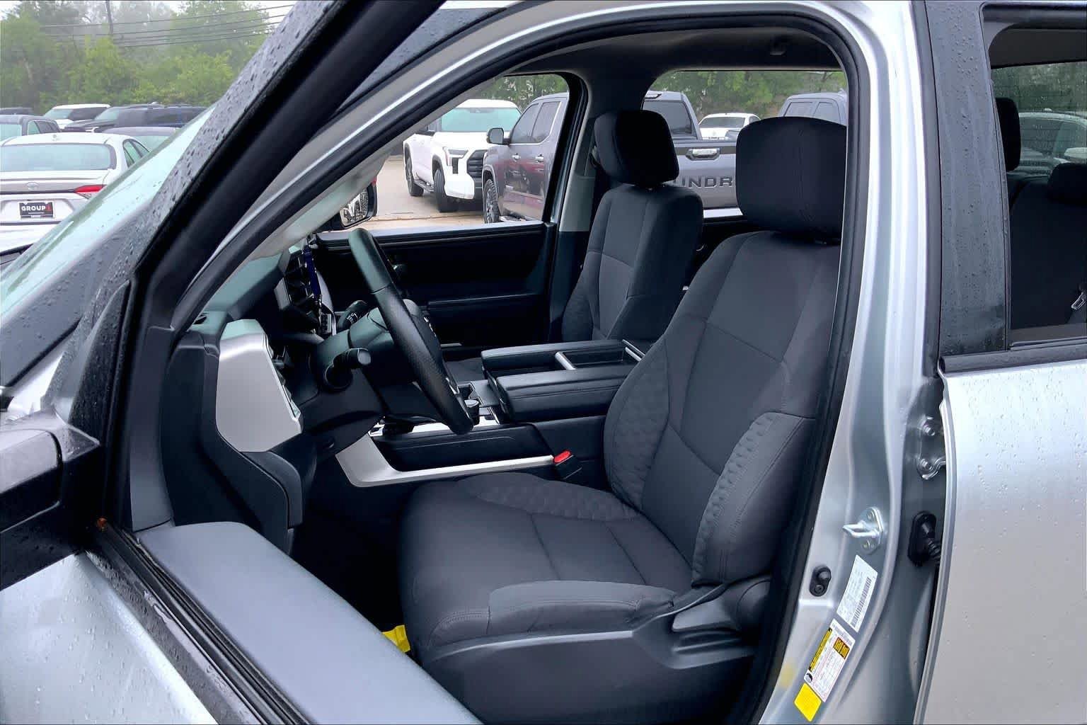 Used 2022 Toyota Tundra SR5 RWD image 8