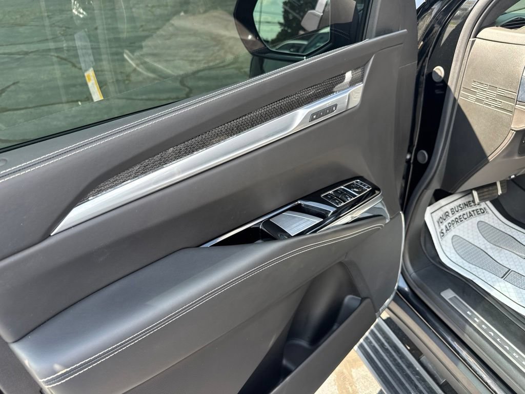 Used 2025 Cadillac Escalade V w/ LPO, Floor Liner Package AWD/4WD image 18