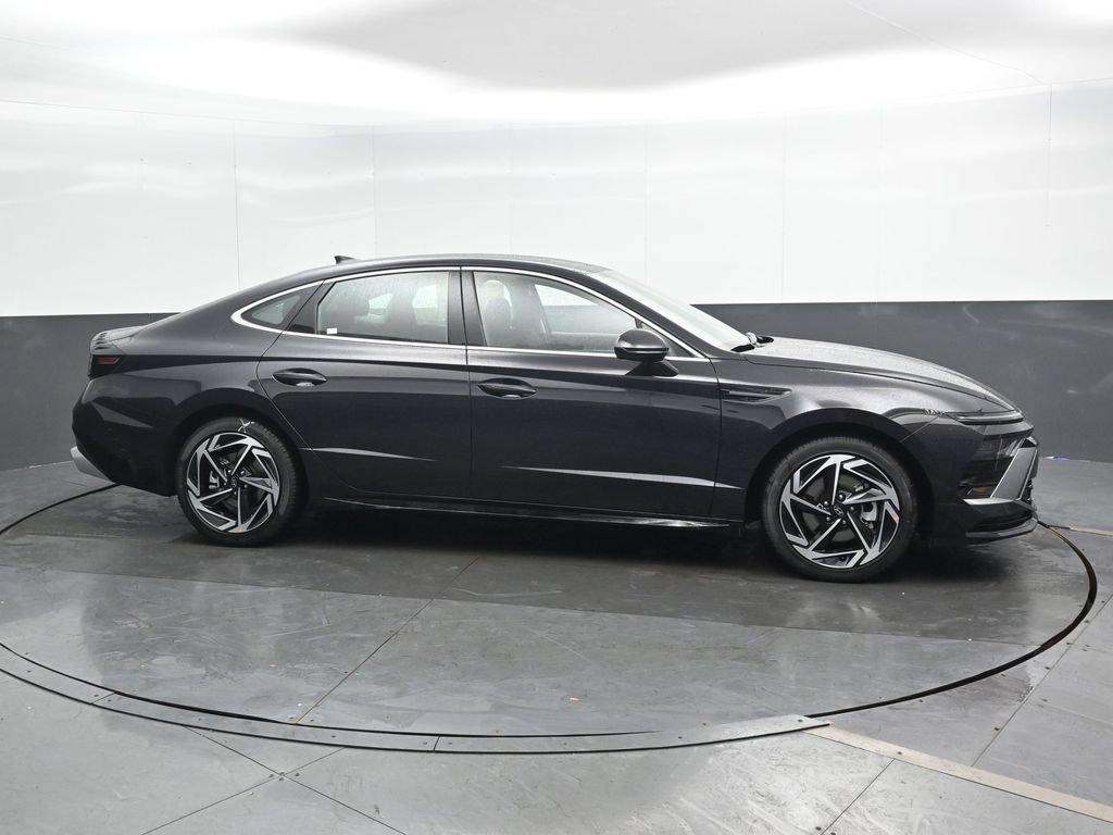 New 2026 Hyundai Sonata SEL AWD/4WD image 3