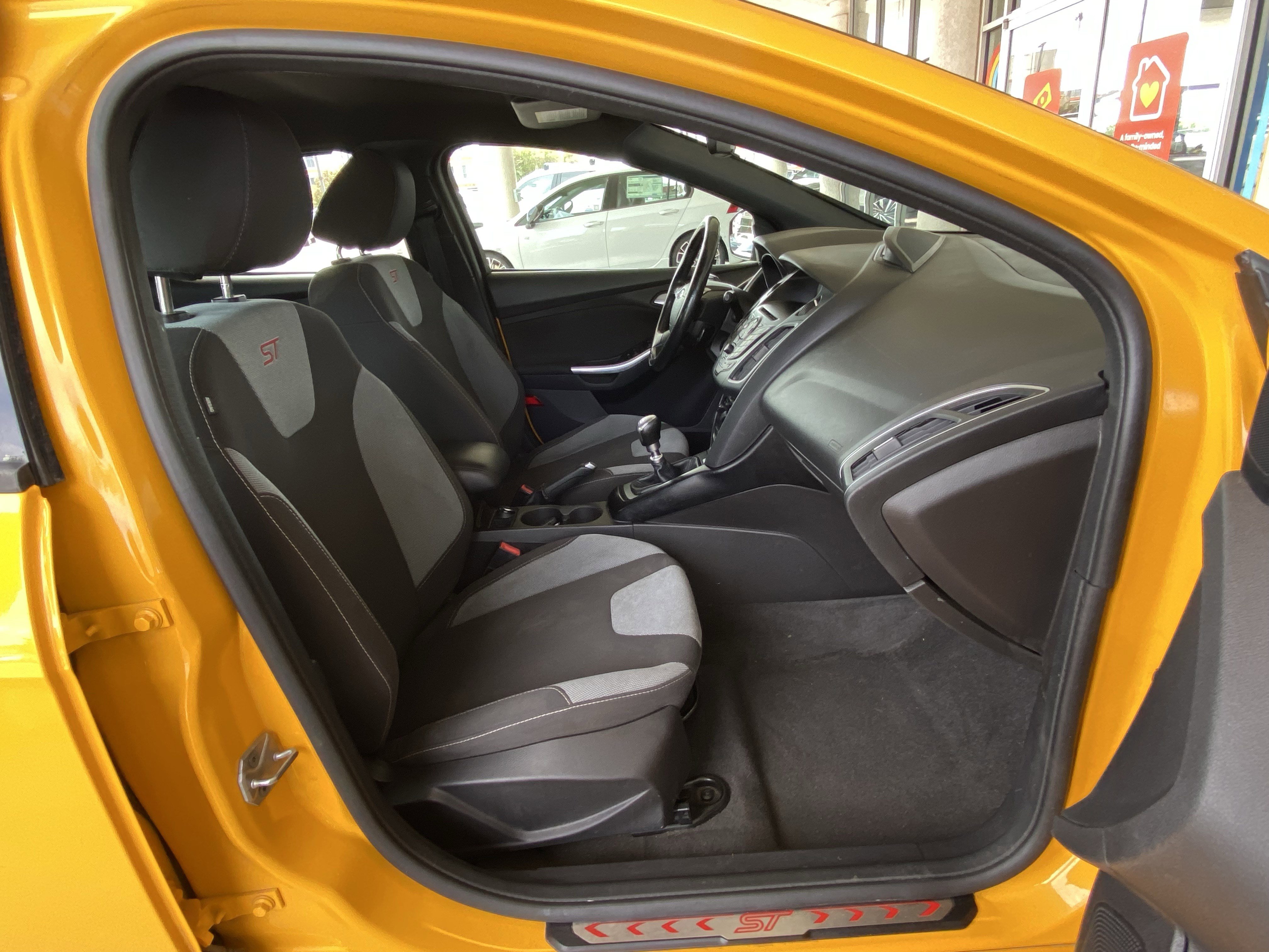 Used 2013 Ford Focus ST image 28