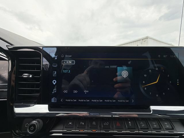 Certified 2022 Chevrolet Silverado 1500 ZR2 w/ Technology Package AWD/4WD image 14