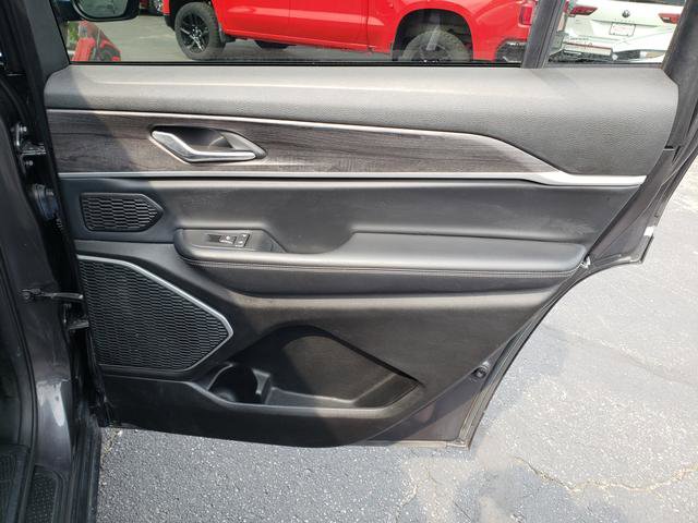 Used 2021 Jeep Grand Cherokee L Limited w/ Trailer Tow Group (B) image 15