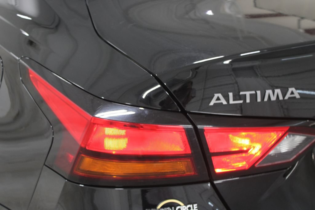Used 2024 Nissan Altima 2.5 SV FWD image 22