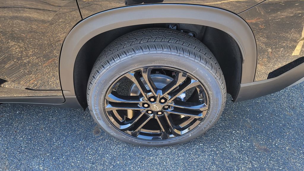 New 2026 Chevrolet Traverse LT w/ Driver Confidence Package image 8