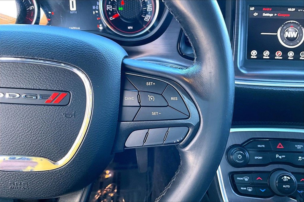 Used 2018 Dodge Challenger SXT w/ Driver Convenience Group RWD image 19