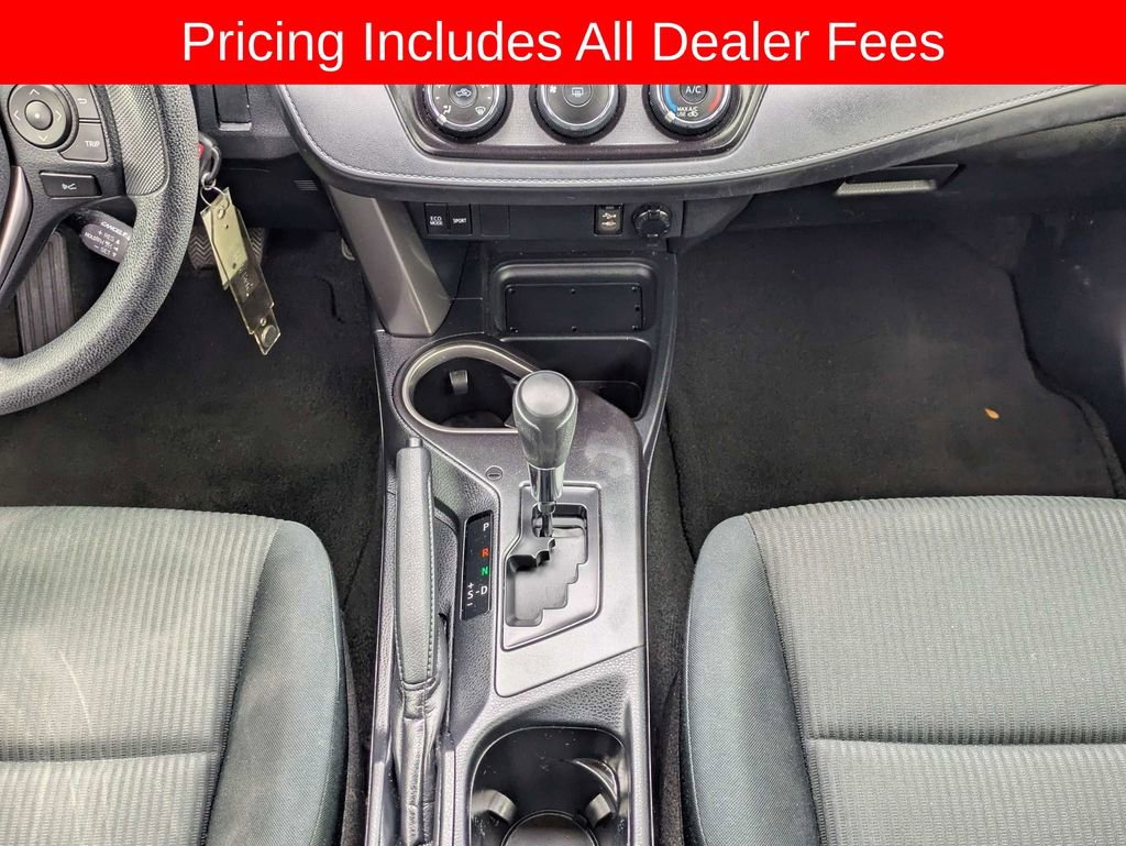 Used 2018 Toyota RAV4 LE FWD image 20