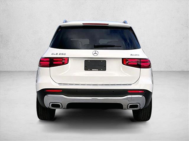 New 2026 Mercedes-Benz GLB 250 4MATIC image 4