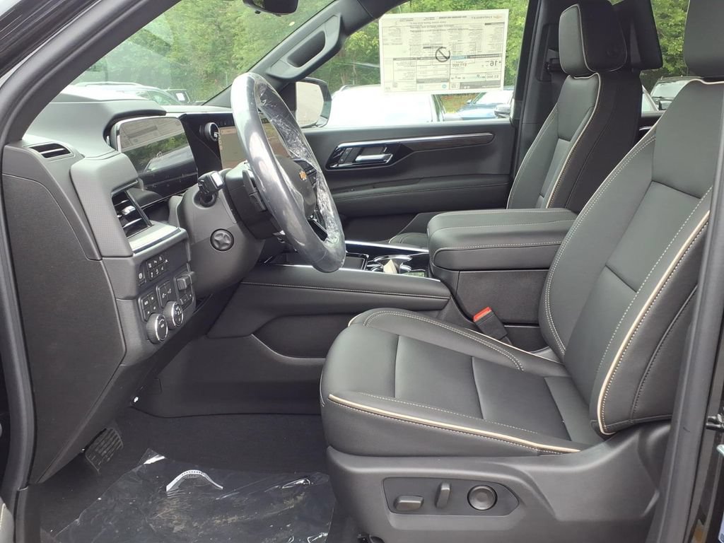 New 2026 Chevrolet Suburban Premier AWD/4WD image 9
