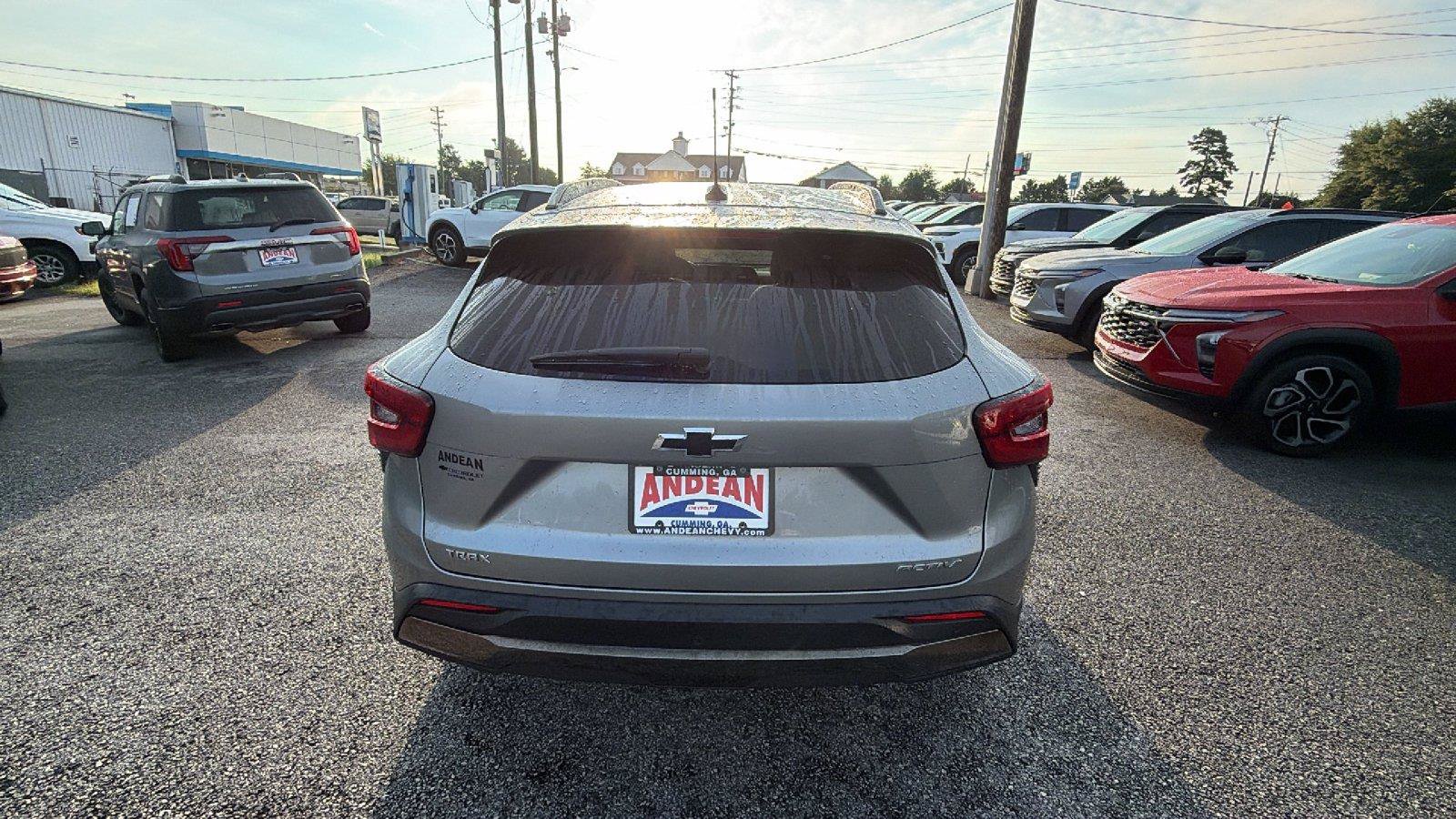 Used 2025 Chevrolet Trax ACTIV w/ Driver Confidence Package FWD image 8