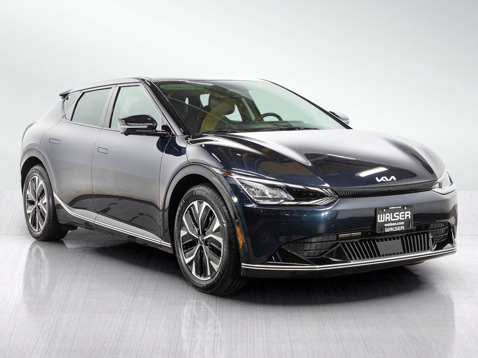 Used 2023 Kia EV6 Wind w/ Wind Technology Package AWD/4WD image 7