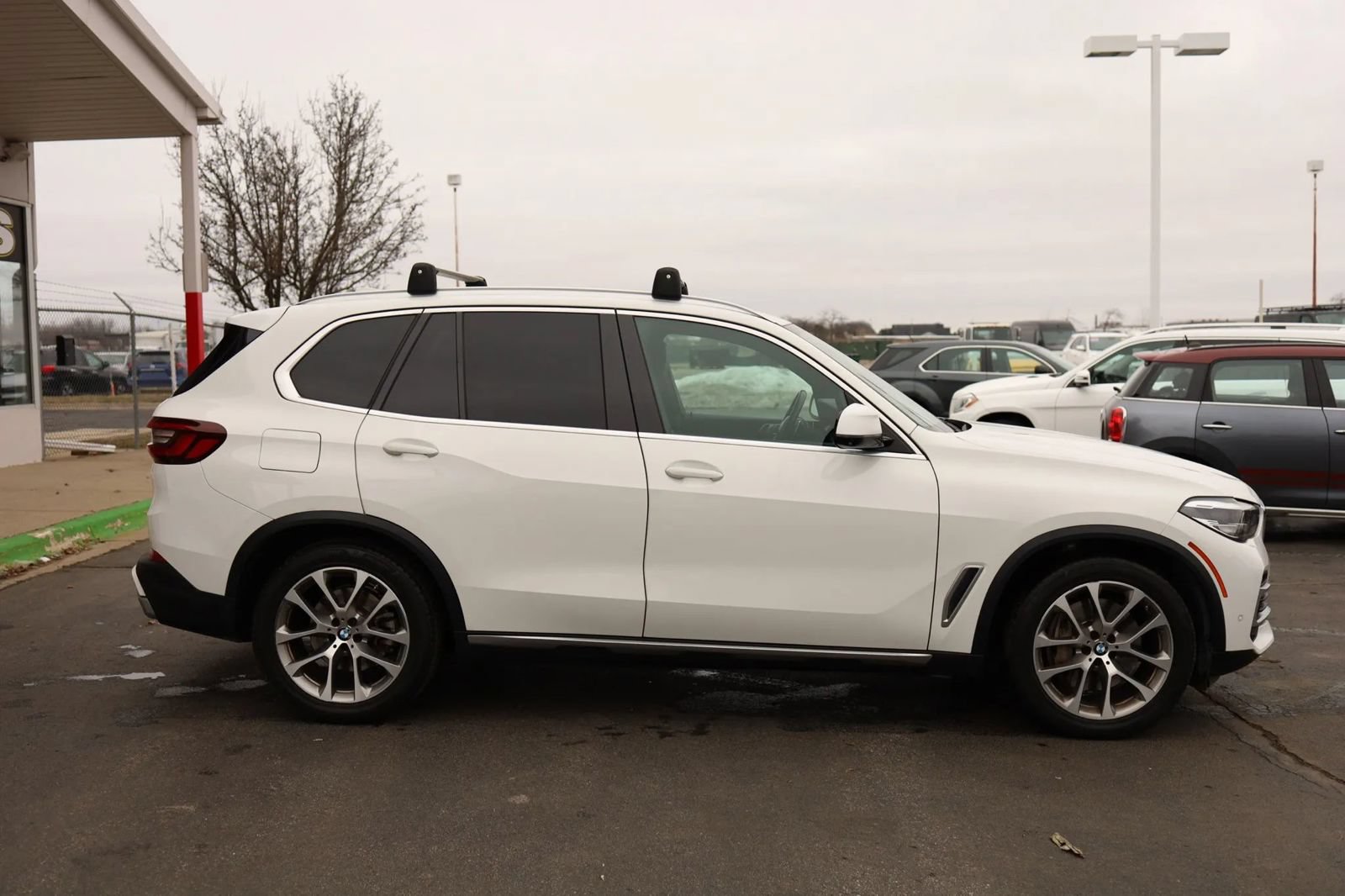 Used 2021 BMW X5 xDrive45e w/ Premium Package AWD/4WD image 4