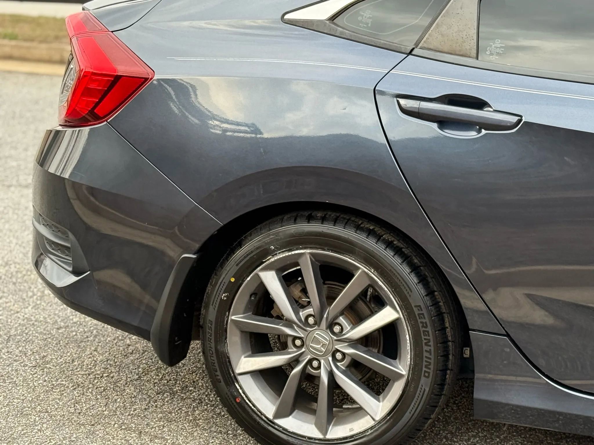 Used 2019 Honda Civic EX image 7