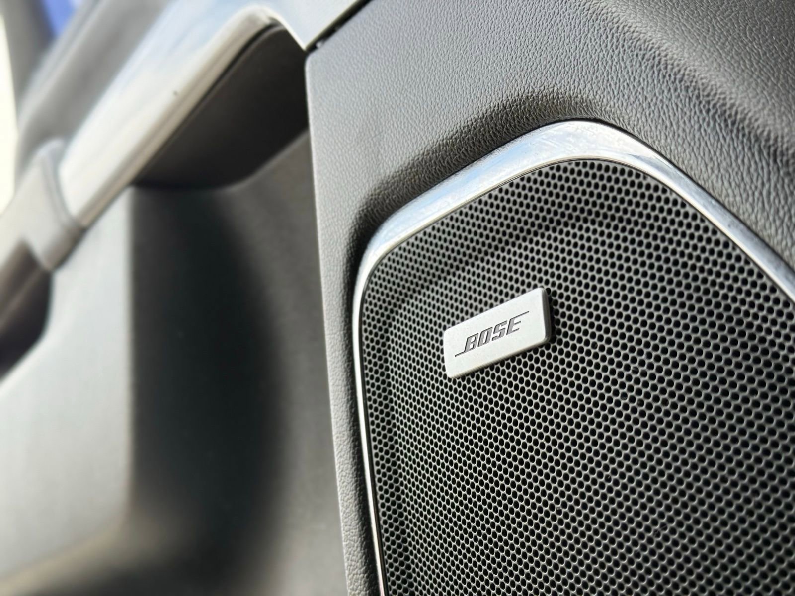 Used 2017 Chevrolet Silverado 1500 LTZ Z71 w/ LTZ Plus Package image 16