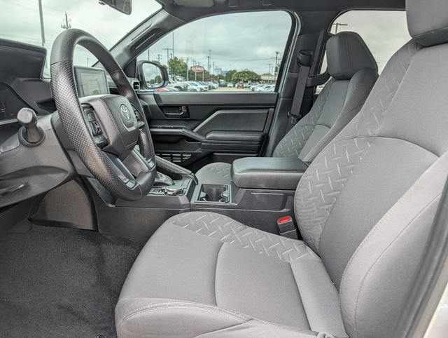 Used 2025 Toyota Tacoma SR AWD/4WD image 26