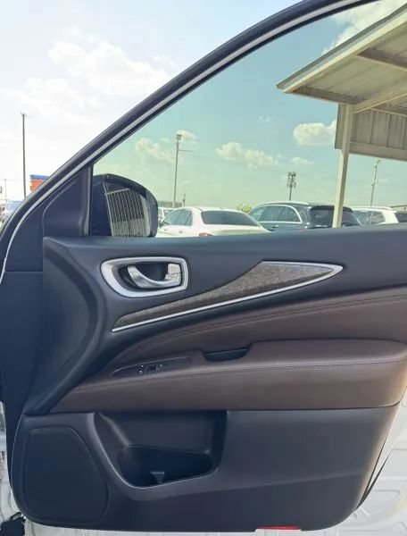 Used 2015 INFINITI QX60 Luxe w/ Premium Package AWD/4WD image 23
