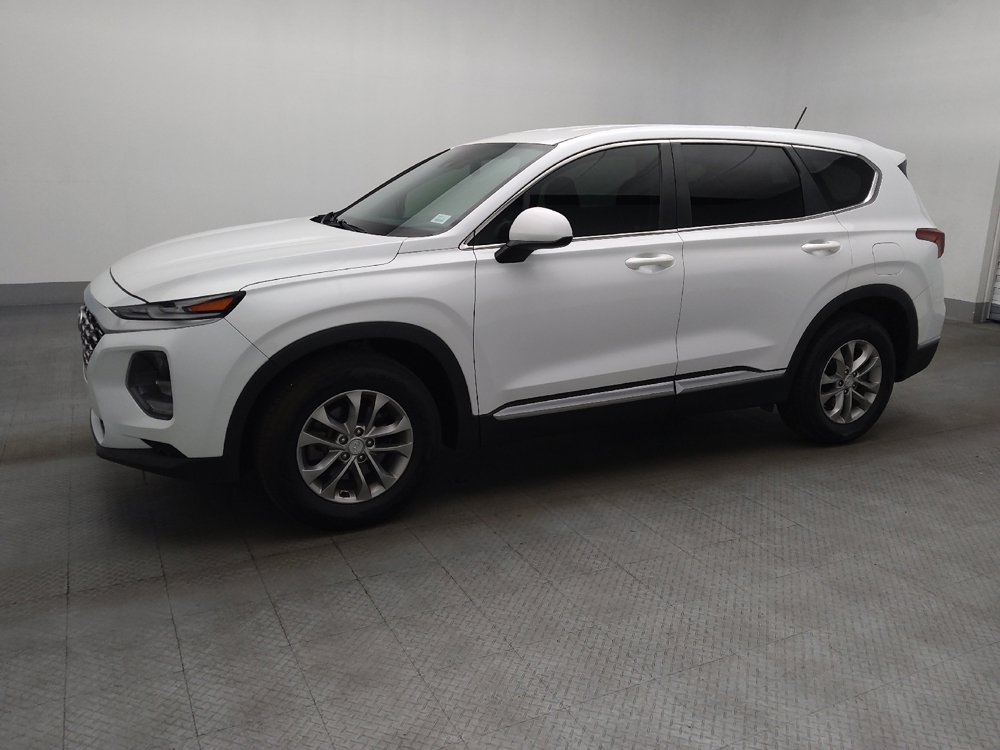 Used 2019 Hyundai Santa Fe SE FWD image 2