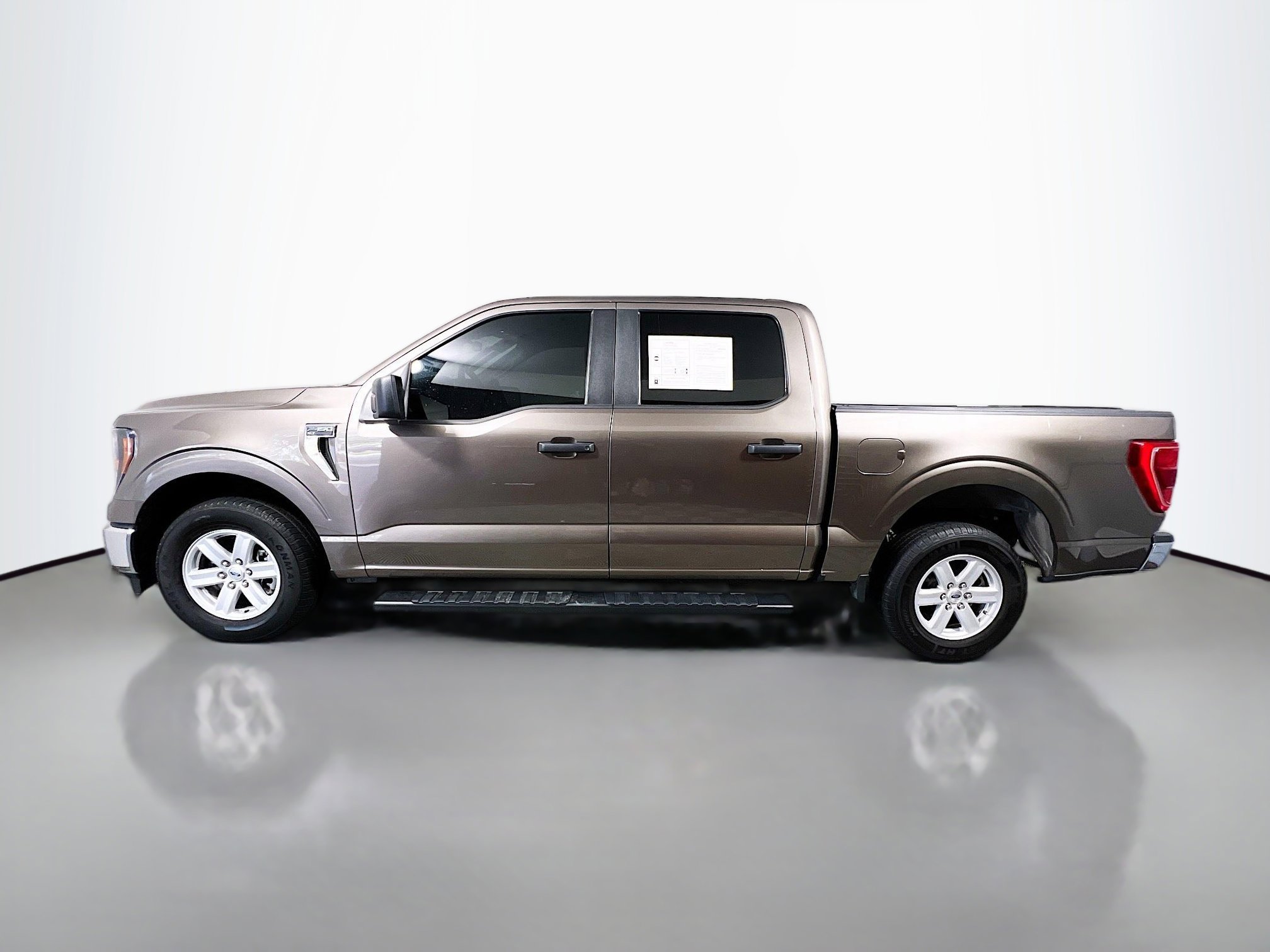 Used 2023 Ford F150 XLT image 8