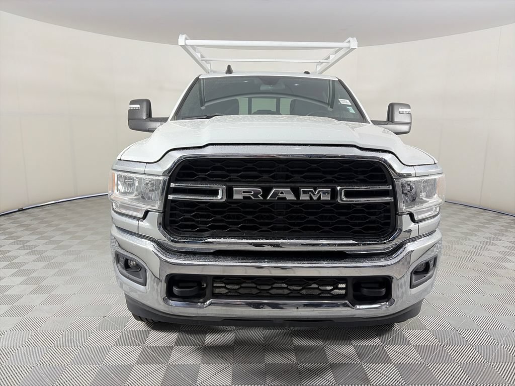 Used 2024 RAM 3500 Tradesman w/ Chrome Appearance Group AWD/4WD video 2