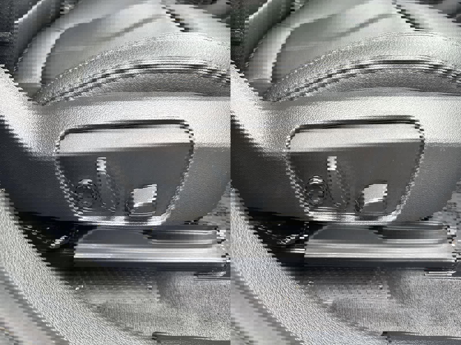 Used 2022 BMW X2 xDrive28i w/ Convenience Package image 40