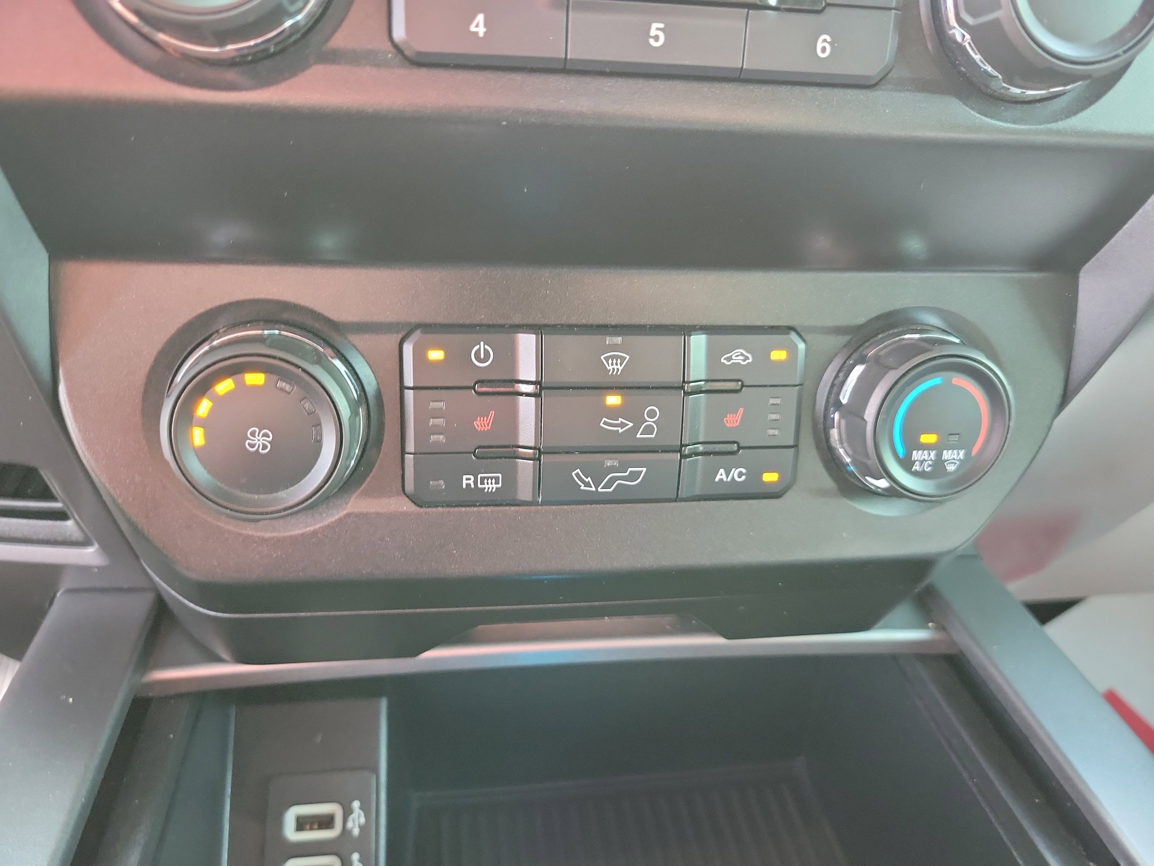 Used 2019 Ford F150 XLT w/ Equipment Group 302A Luxury RWD image 18