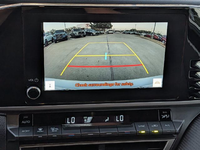 Used 2025 Toyota Camry SE FWD image 18