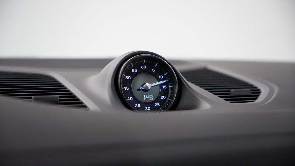 New 2025 Porsche Cayenne Coupe image 29