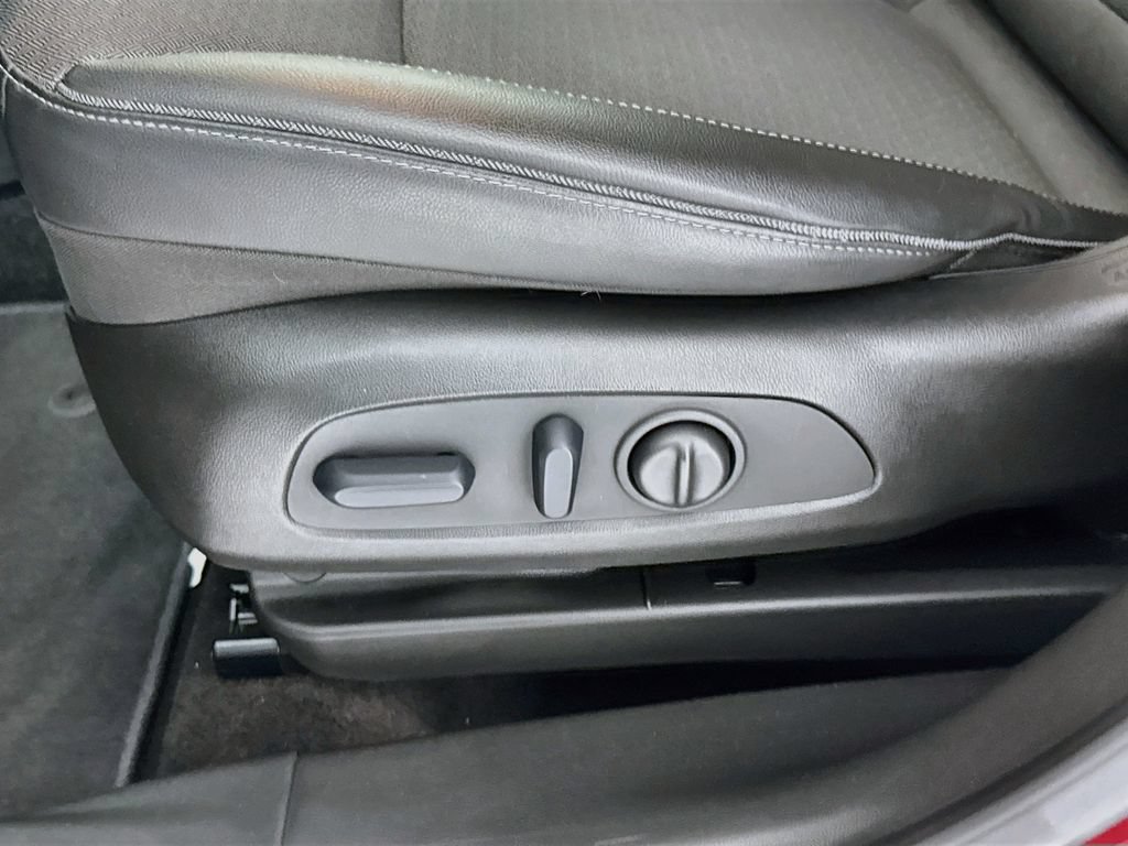 Used 2023 Buick Encore GX Preferred w/ Cold Weather Comfort Package FWD image 21
