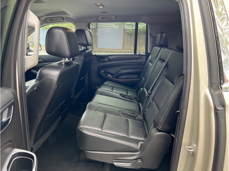 Used 2017 GMC Yukon XL SLT image 17