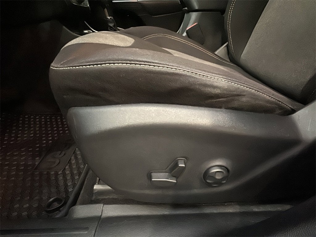 Used 2014 Jeep Cherokee Latitude w/ Comfort/Convenience Group image 7