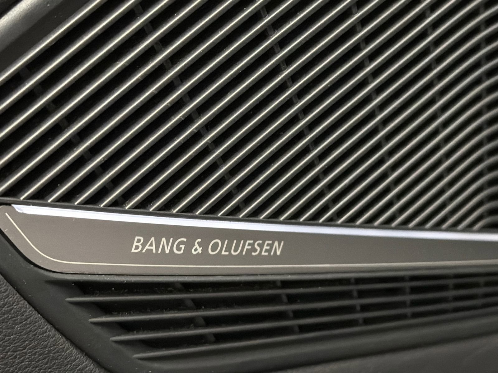 Used 2024 Audi A4 2.0T Premium Plus image 34