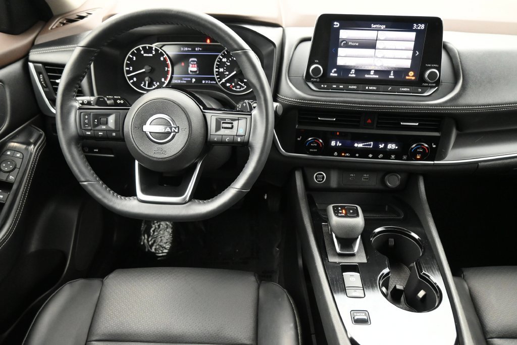 Used 2023 Nissan Rogue SV w/ SV Premium B Package FWD image 5