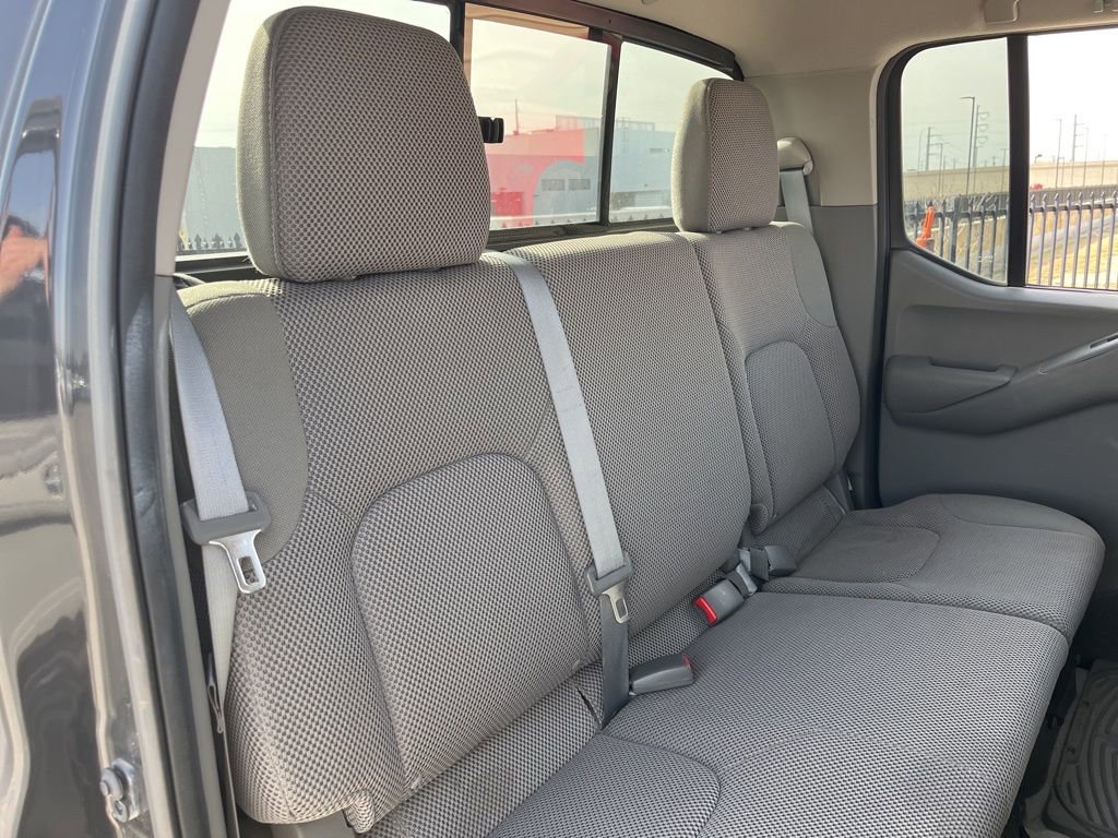 Used 2015 Nissan Frontier SV w/ SV Value Truck Package image 25