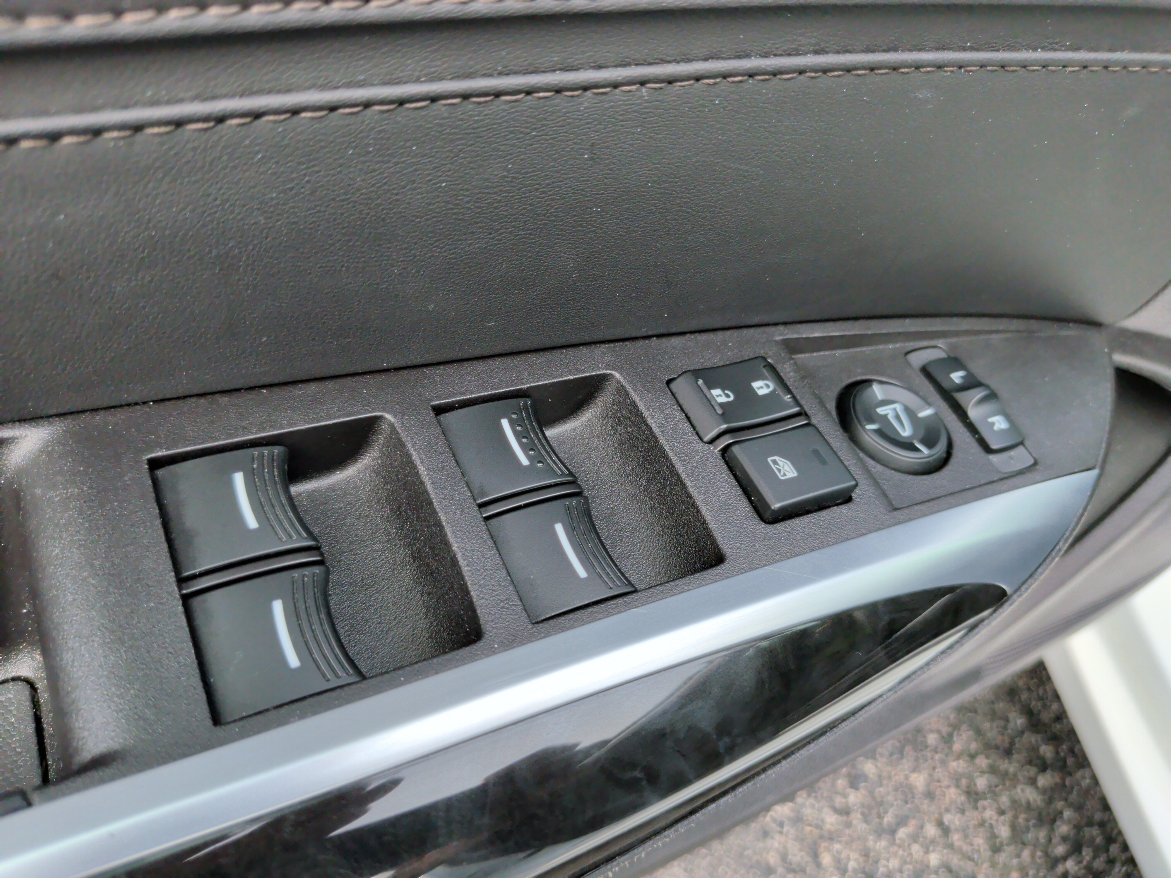 Used 2018 Acura TLX w/ Technology Package image 29