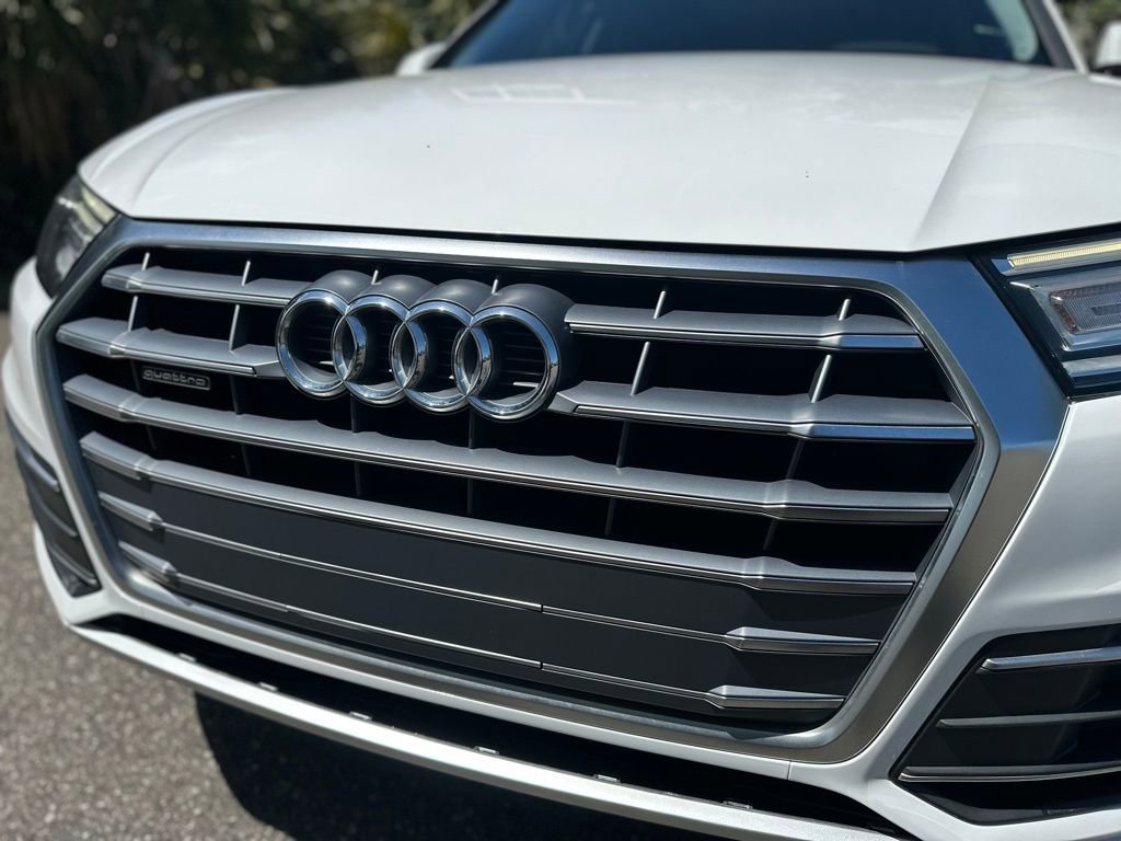 Used 2019 Audi Q5 2.0T Premium w/ Convenience Package image 6