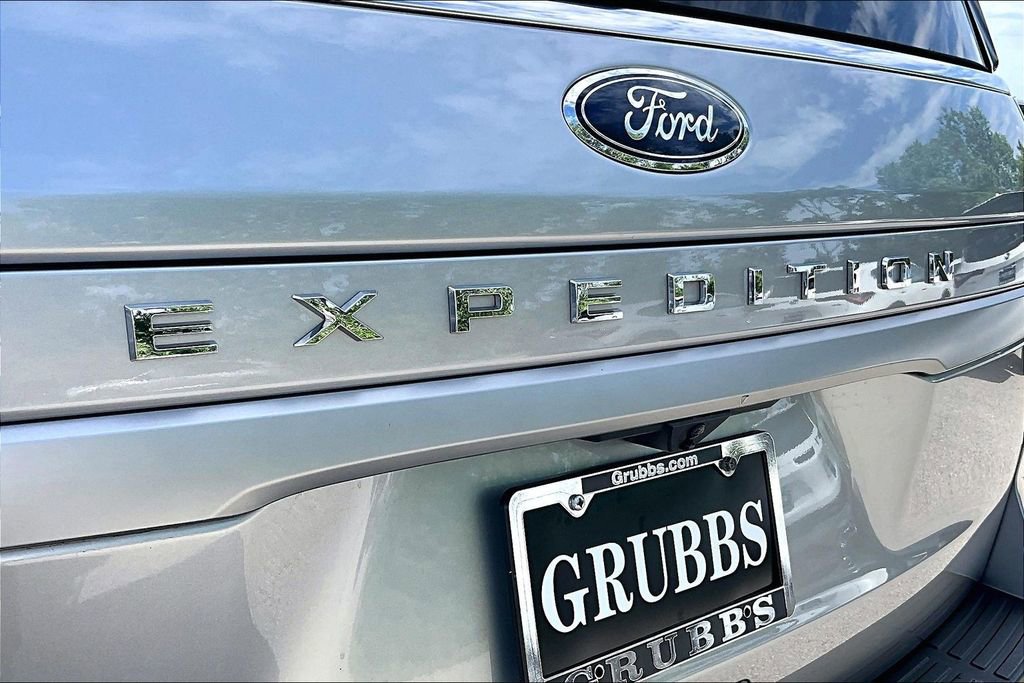 Used 2024 Ford Expedition XLT AWD/4WD image 42