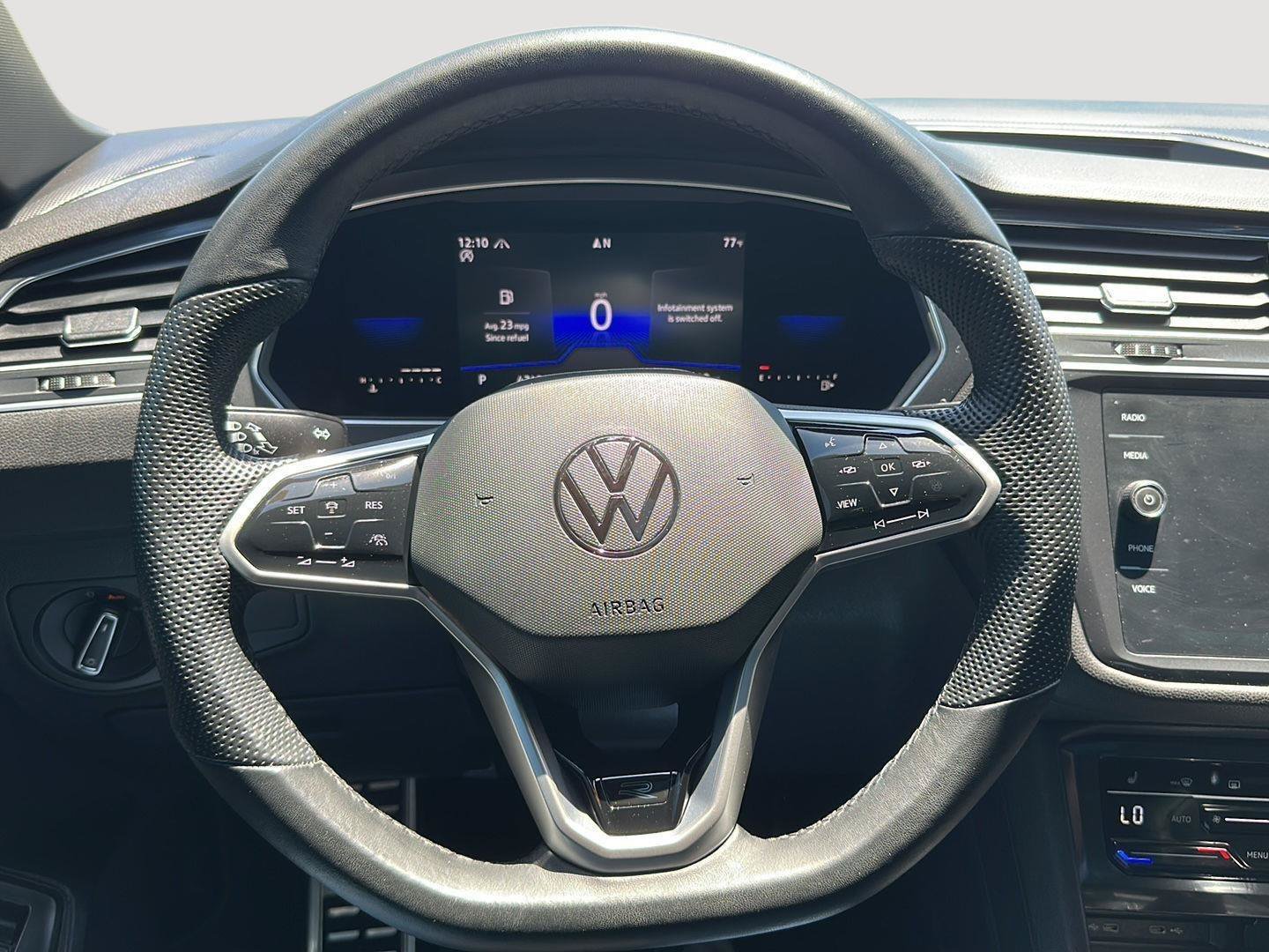 Used 2022 Volkswagen Tiguan SE R-Line AWD/4WD image 28