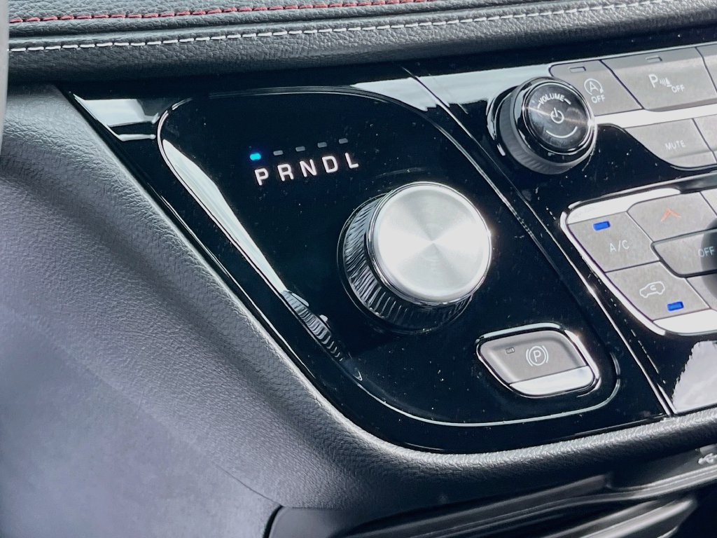 New 2027 Chrysler Pacifica Select FWD image 16
