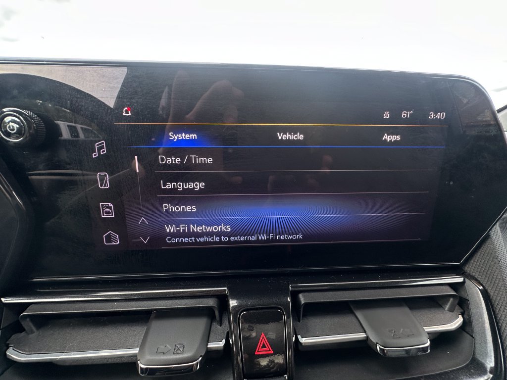 Used 2025 Chevrolet TrailBlazer RS w/ Convenience Package AWD/4WD image 15