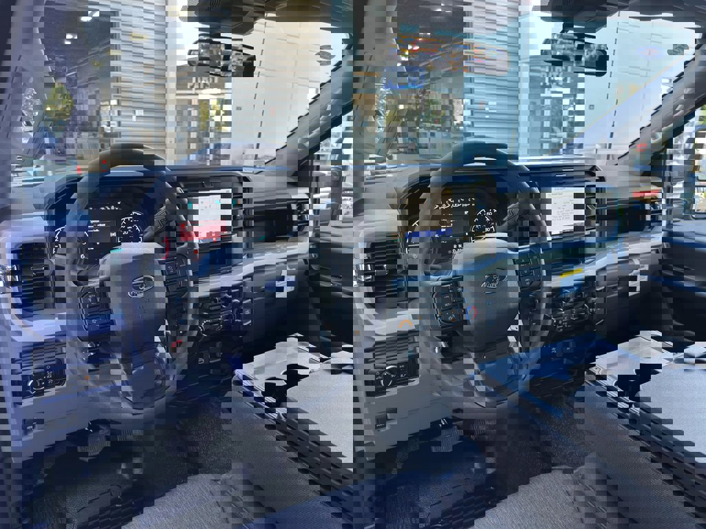New 2025 Ford F350 XL w/ XL Chrome Package image 32