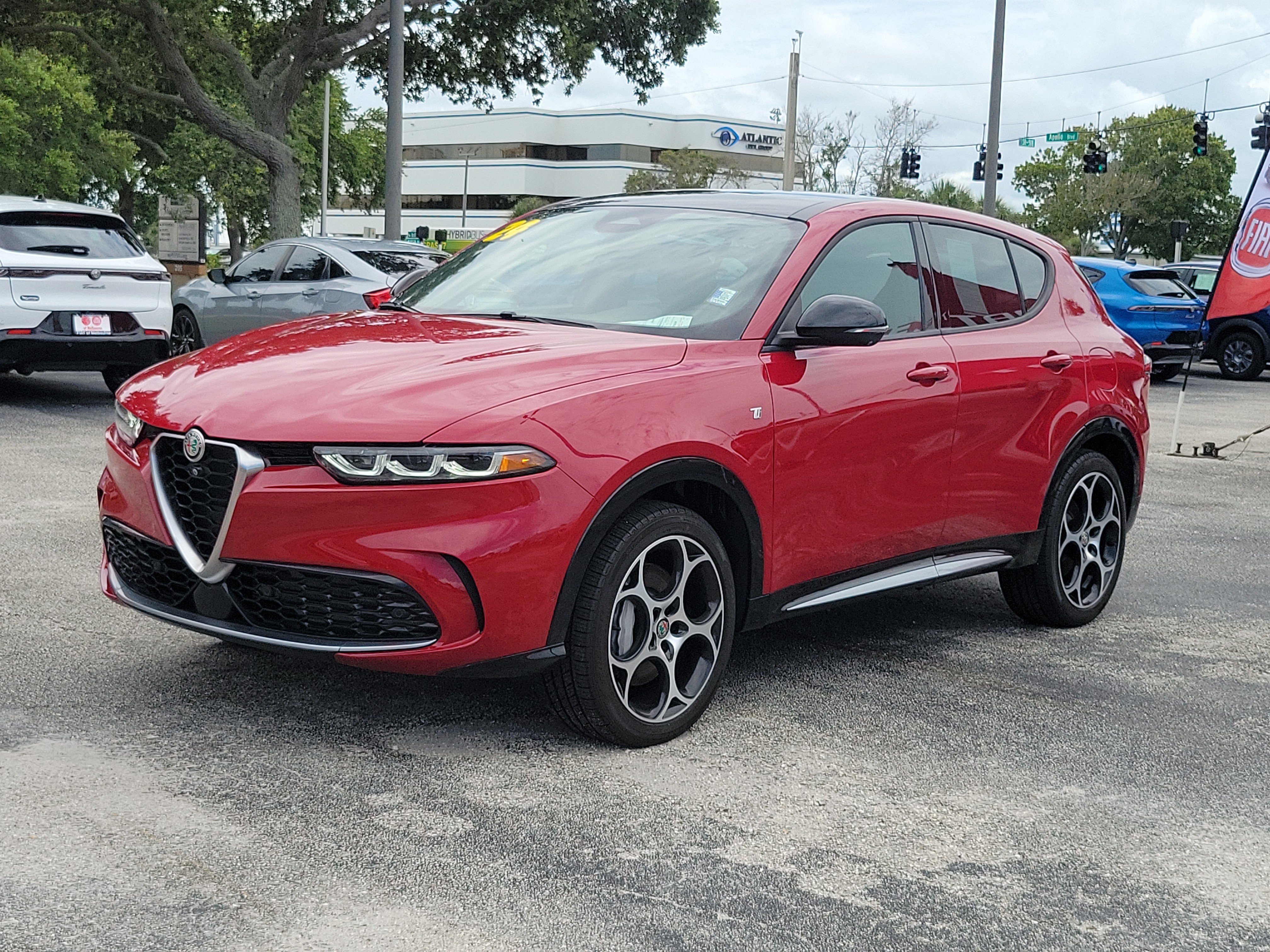Used 2024 Alfa Romeo Tonale Ti AWD/4WD image 2