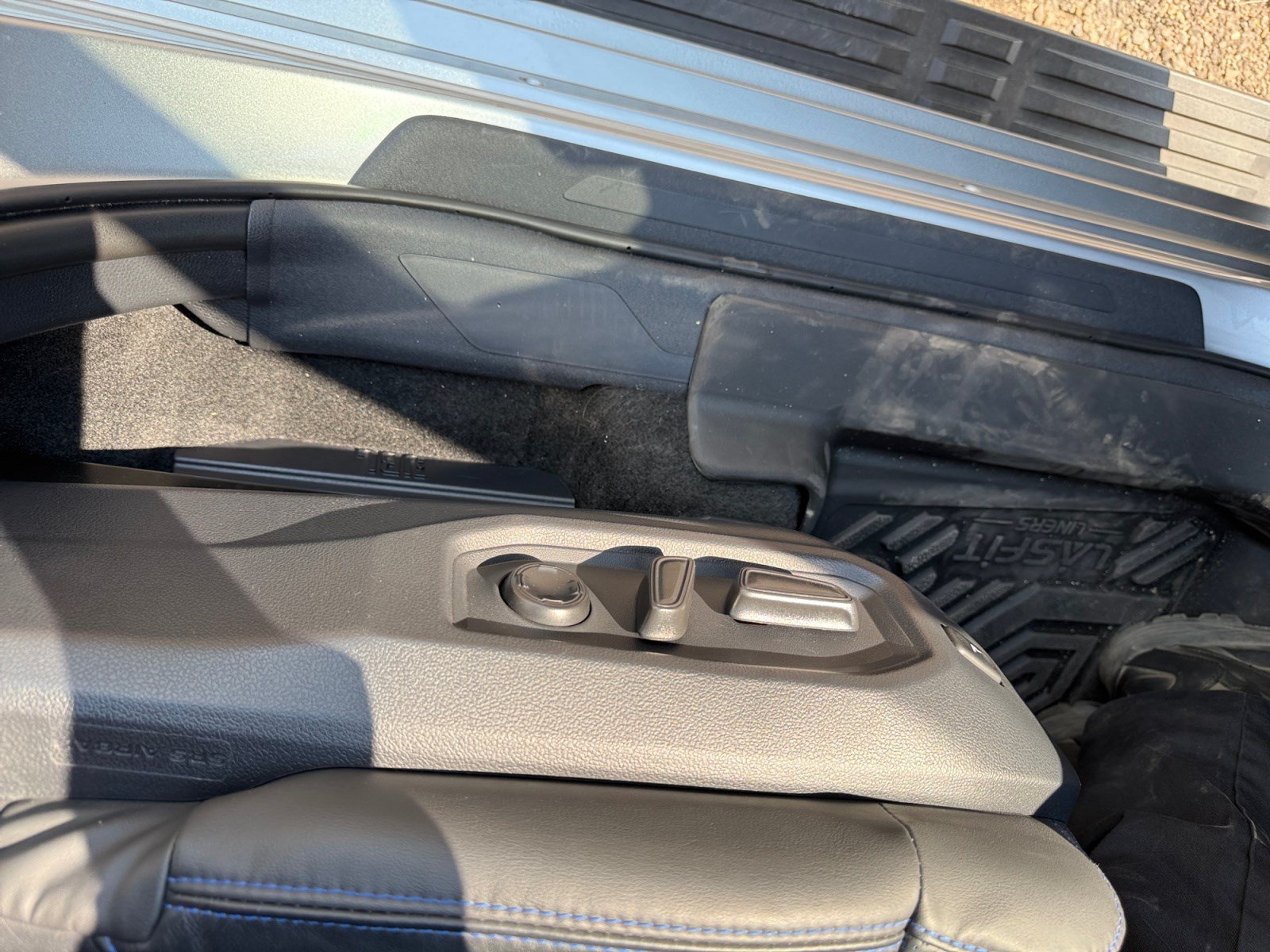 Used 2026 Toyota Sequoia Platinum AWD/4WD image 14